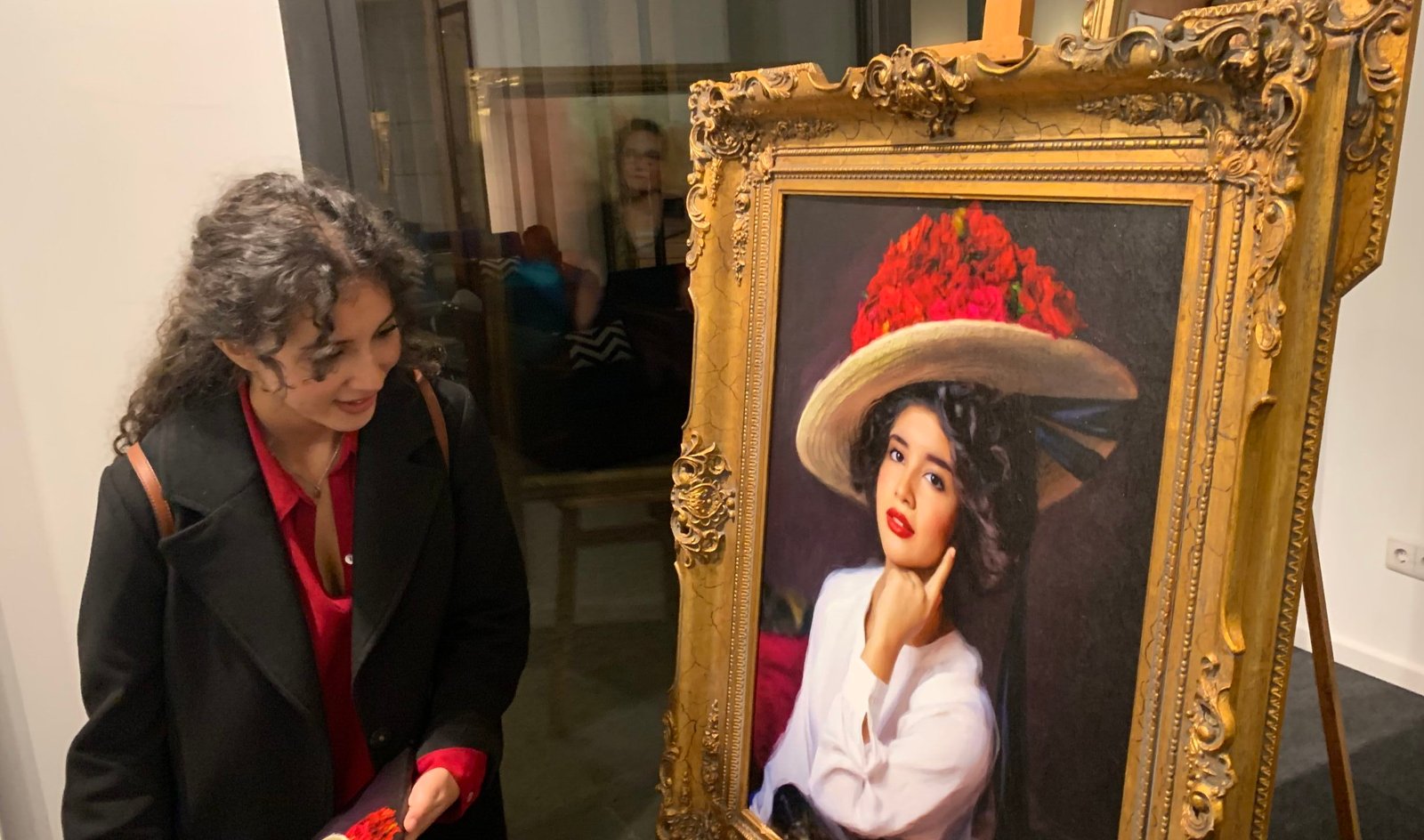 Humanidad en la exposición Retratos Femeninos de The Westin Valencia