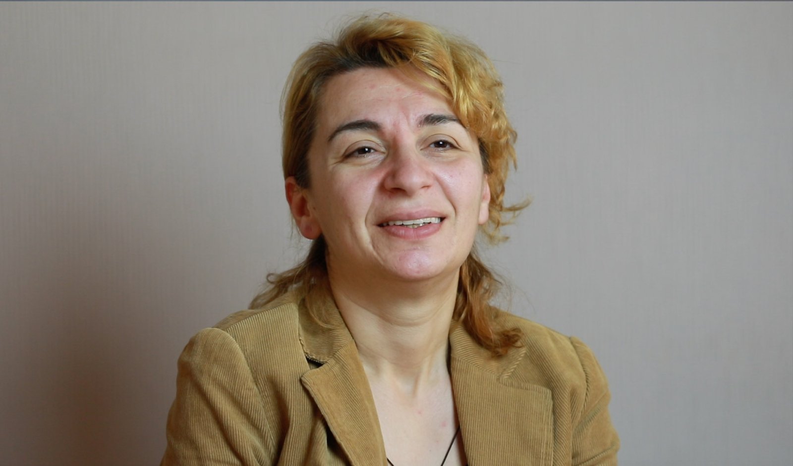 Tamar durante el proceso creativo de Esperanza de Séfora Camazano